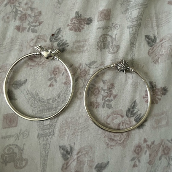 2 limit edition pandora bangles - Picture 3 of 4